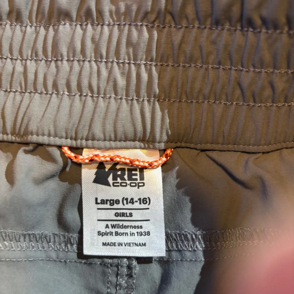 REI Co-op Sahara Convertible Pants Lot 2 Girls Kids Large 14-16 Gray Tan Hiking